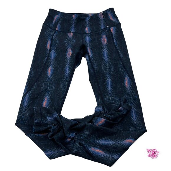 Calia By Carrie Underwood Capri Leggings Size XS Multi Colored Print - Picture 2 of 4